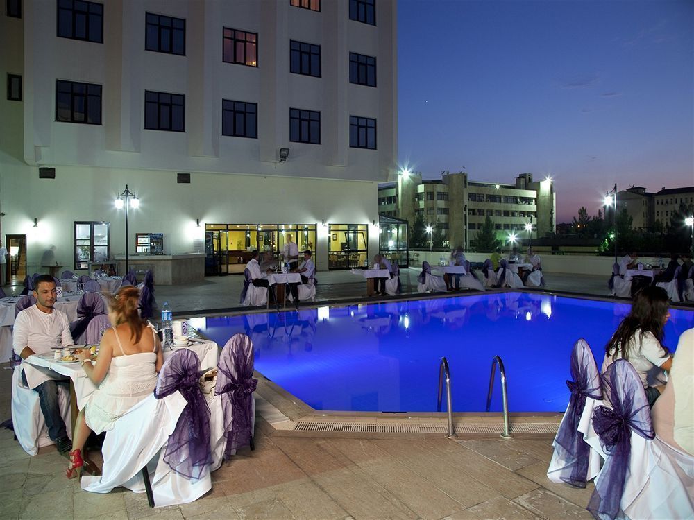 Dedeman Diyarbakir Hotel Buitenkant foto
